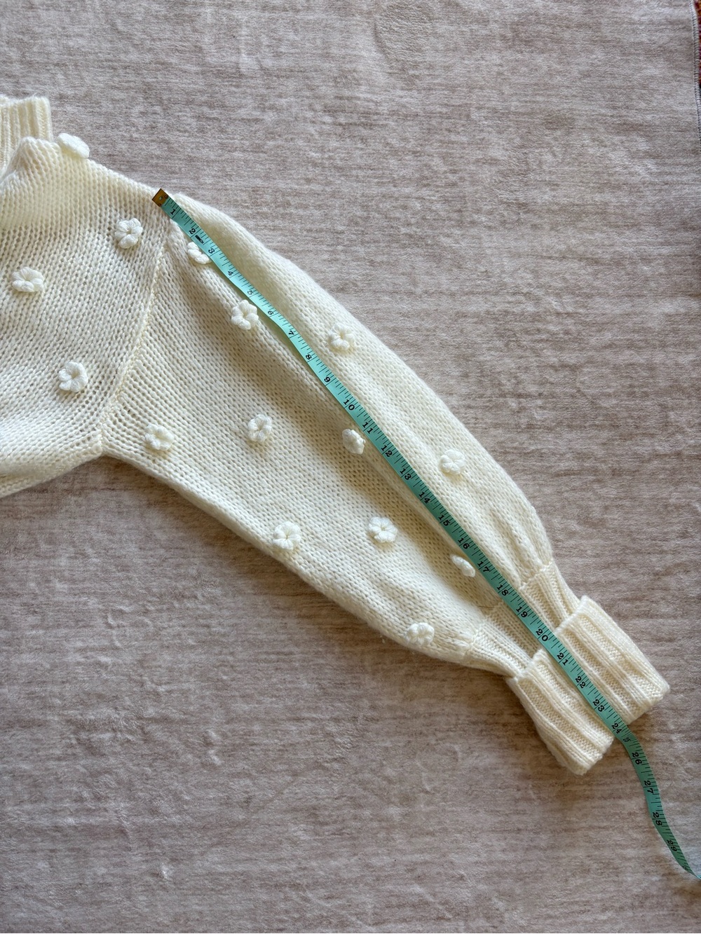 Farm Rio Cream Handmade Flowers TurtleNeck Sweater w/ Appliqué Puff Sleeves S:M - Picture 10 of 12